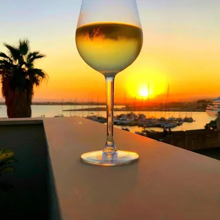 Marina Di Ortigia לינה וארוחת בוקר סירקוזה